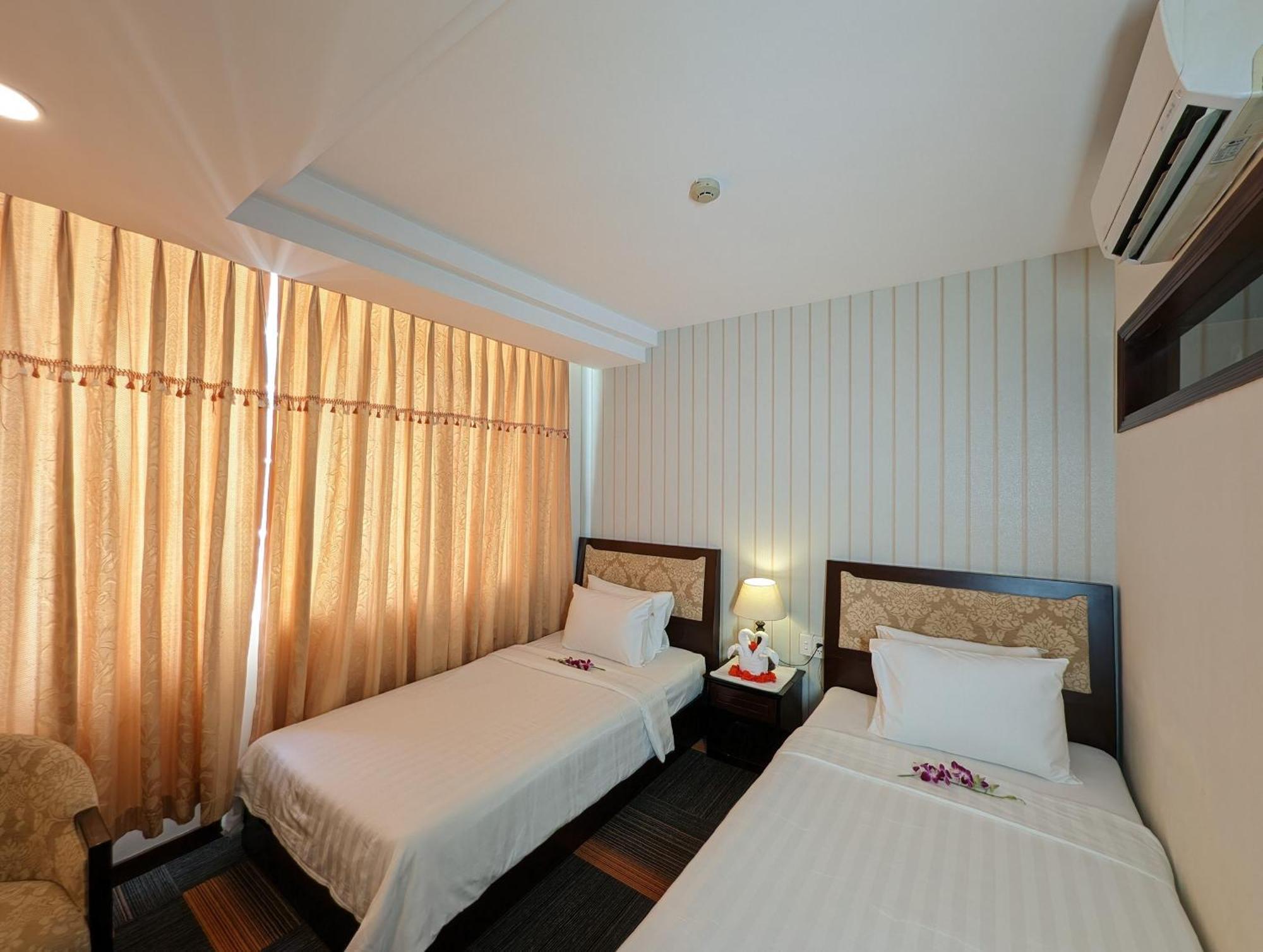 Dong Kinh Hotel Ho Chi Minh City Bagian luar foto