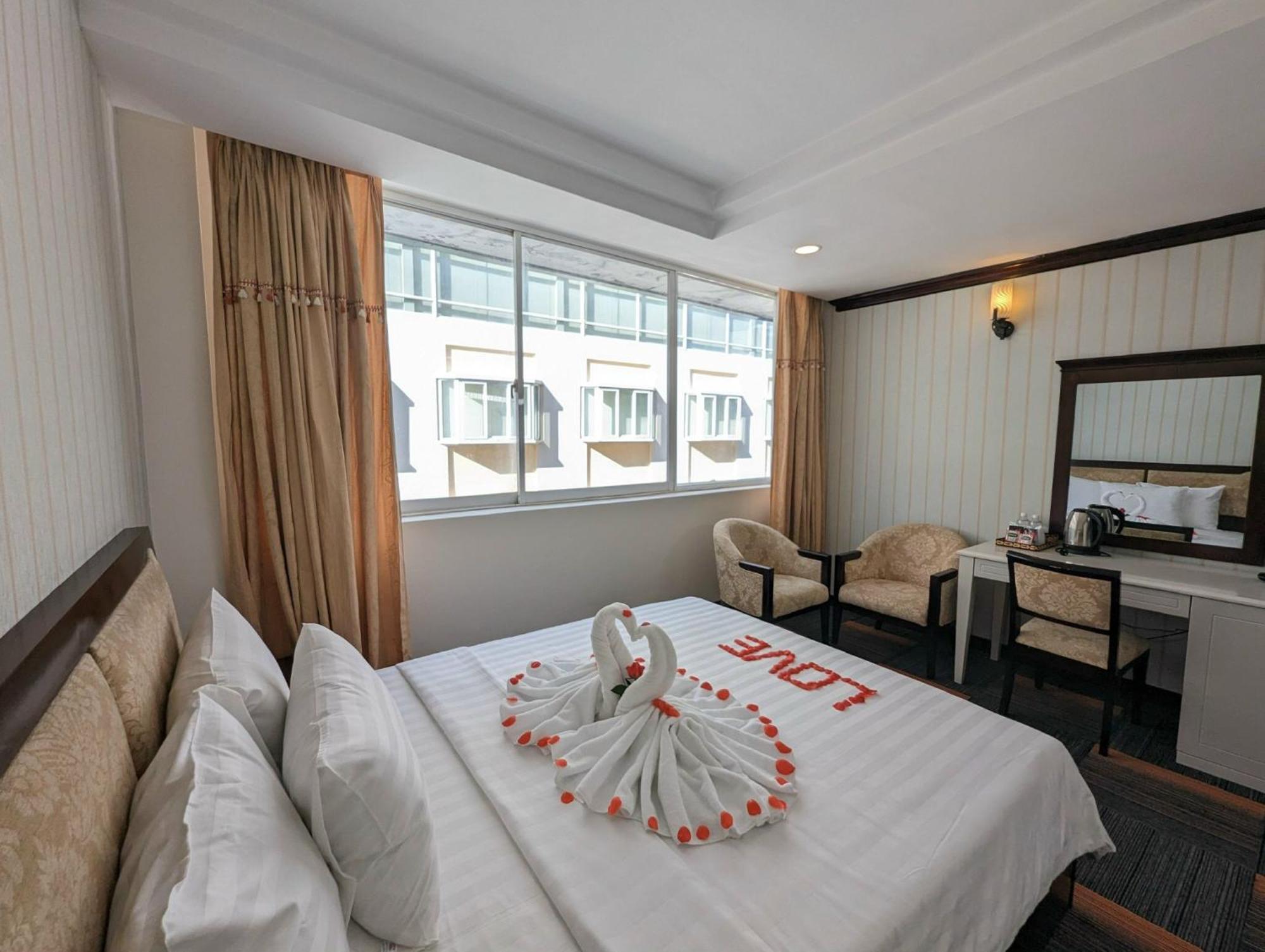 Dong Kinh Hotel Ho Chi Minh City Bagian luar foto