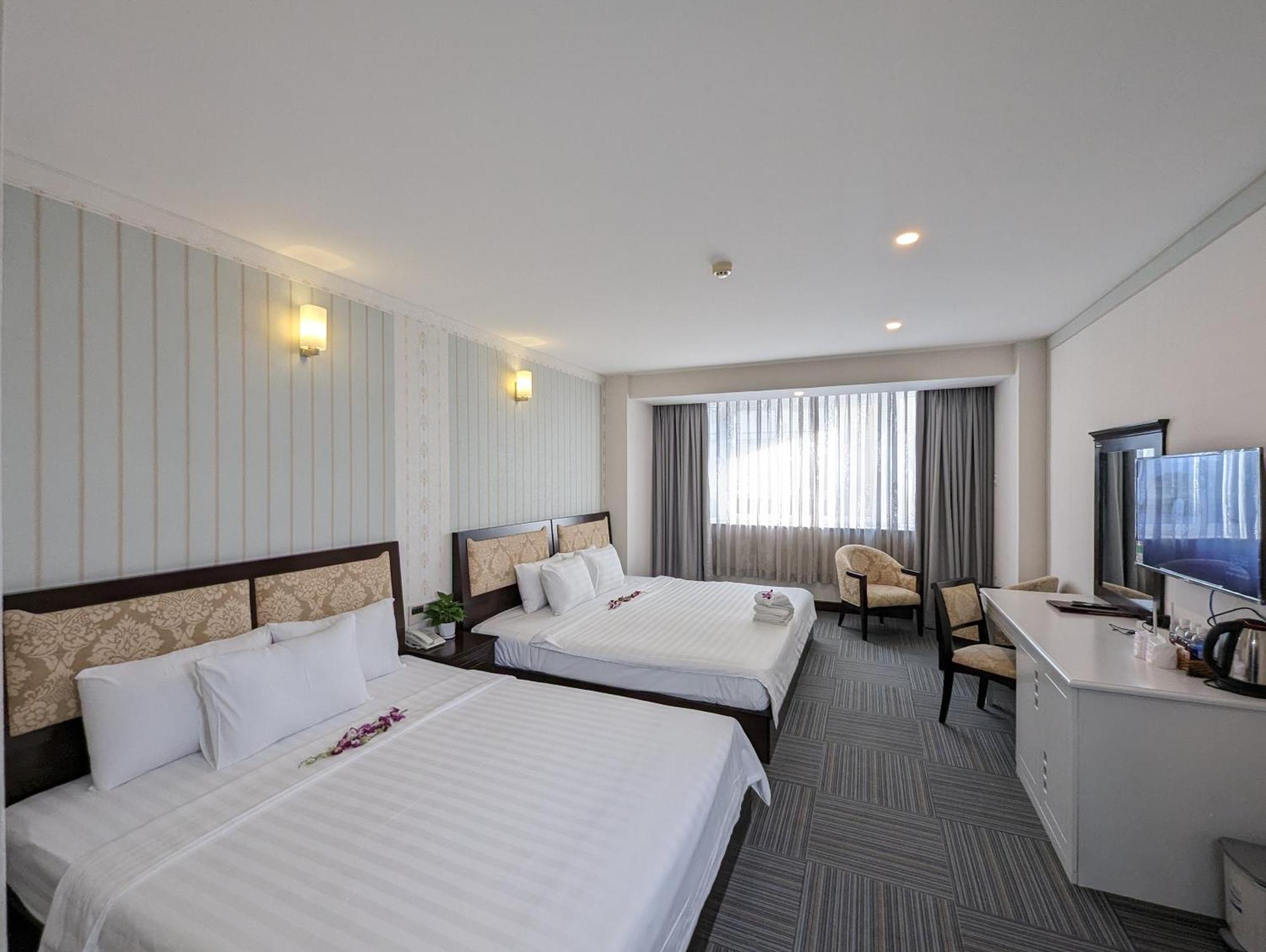 Dong Kinh Hotel Ho Chi Minh City Bagian luar foto