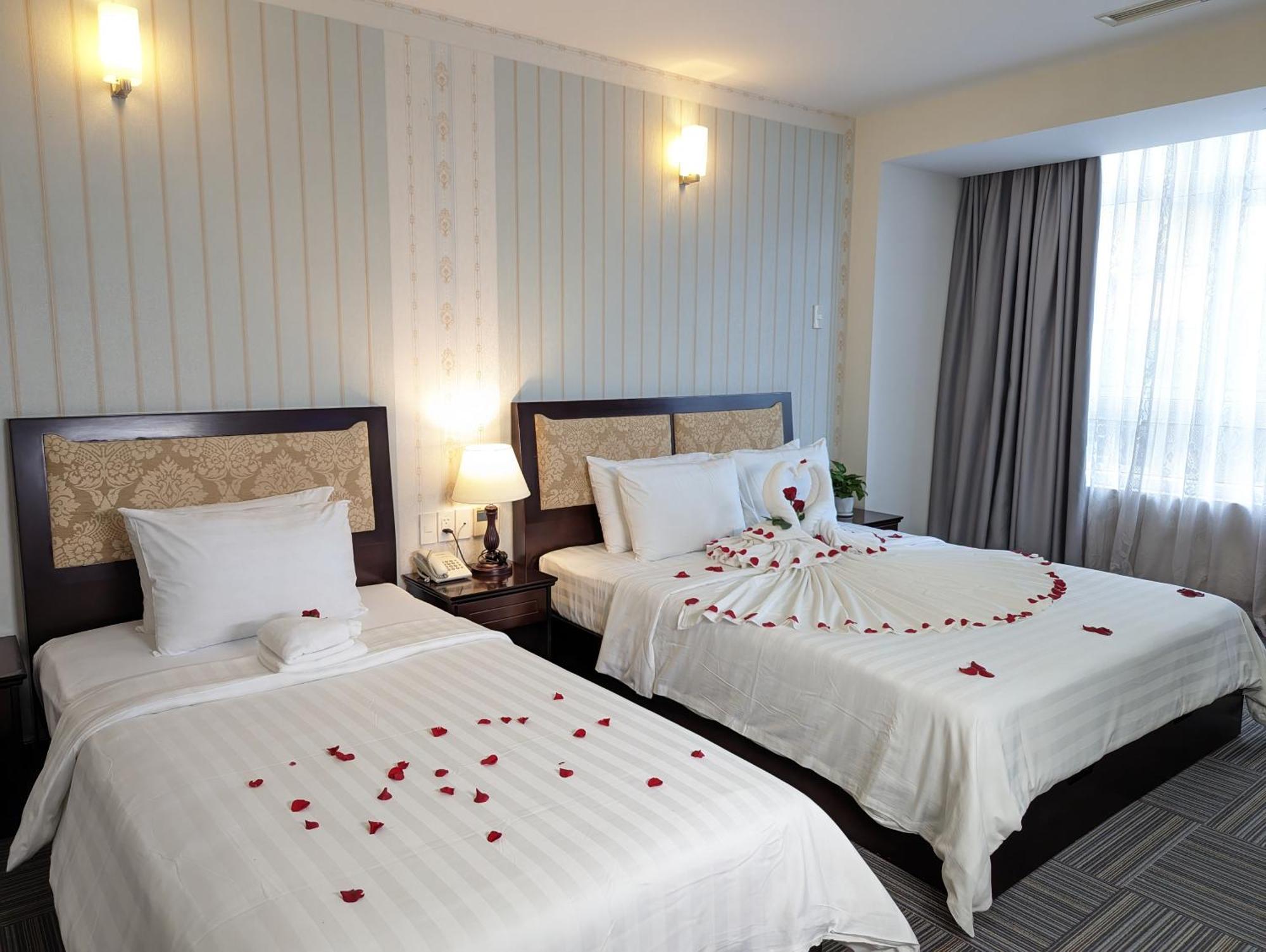 Dong Kinh Hotel Ho Chi Minh City Bagian luar foto