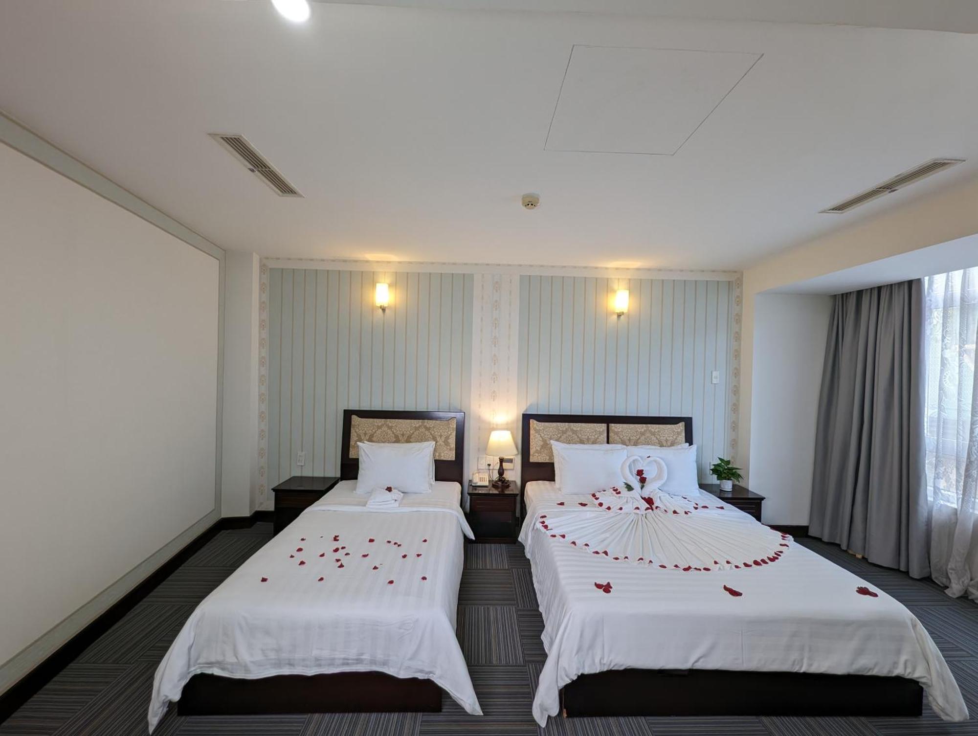Dong Kinh Hotel Ho Chi Minh City Bagian luar foto