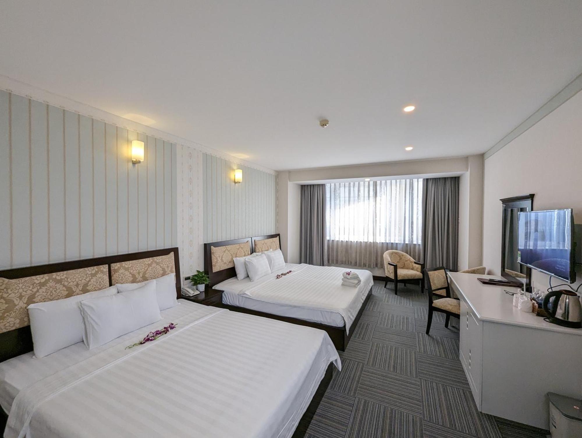 Dong Kinh Hotel Ho Chi Minh City Bagian luar foto