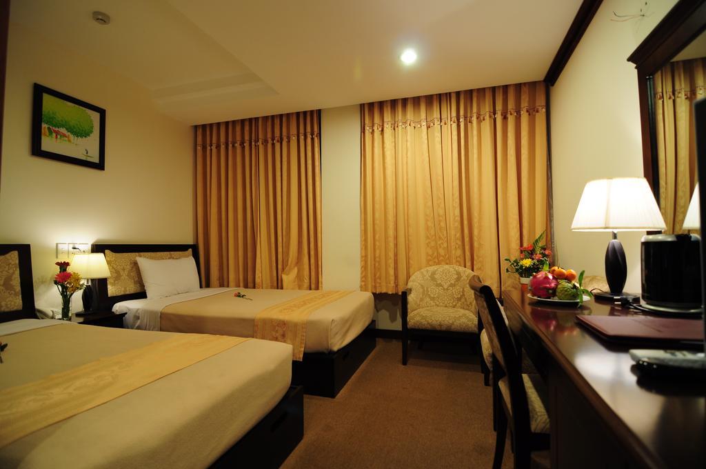 Dong Kinh Hotel Ho Chi Minh City Bagian luar foto