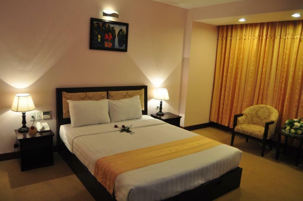 Dong Kinh Hotel Ho Chi Minh City Bagian luar foto